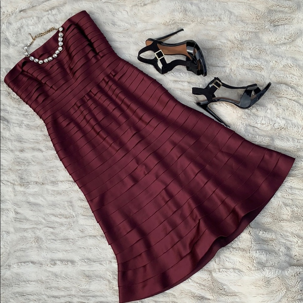 ✨VINTAGE✨ Tadashi Shoji Tiered Midi Cocktail Dress